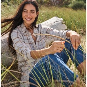 Faherty Legend Sweater button down size M in Open Tundra Windowpane